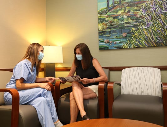 Iowa-Radiology-facility-doctor-patient-conversation