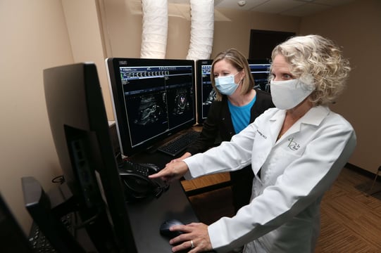 Iowa-Radiology-doctors-reviewing-imaging
