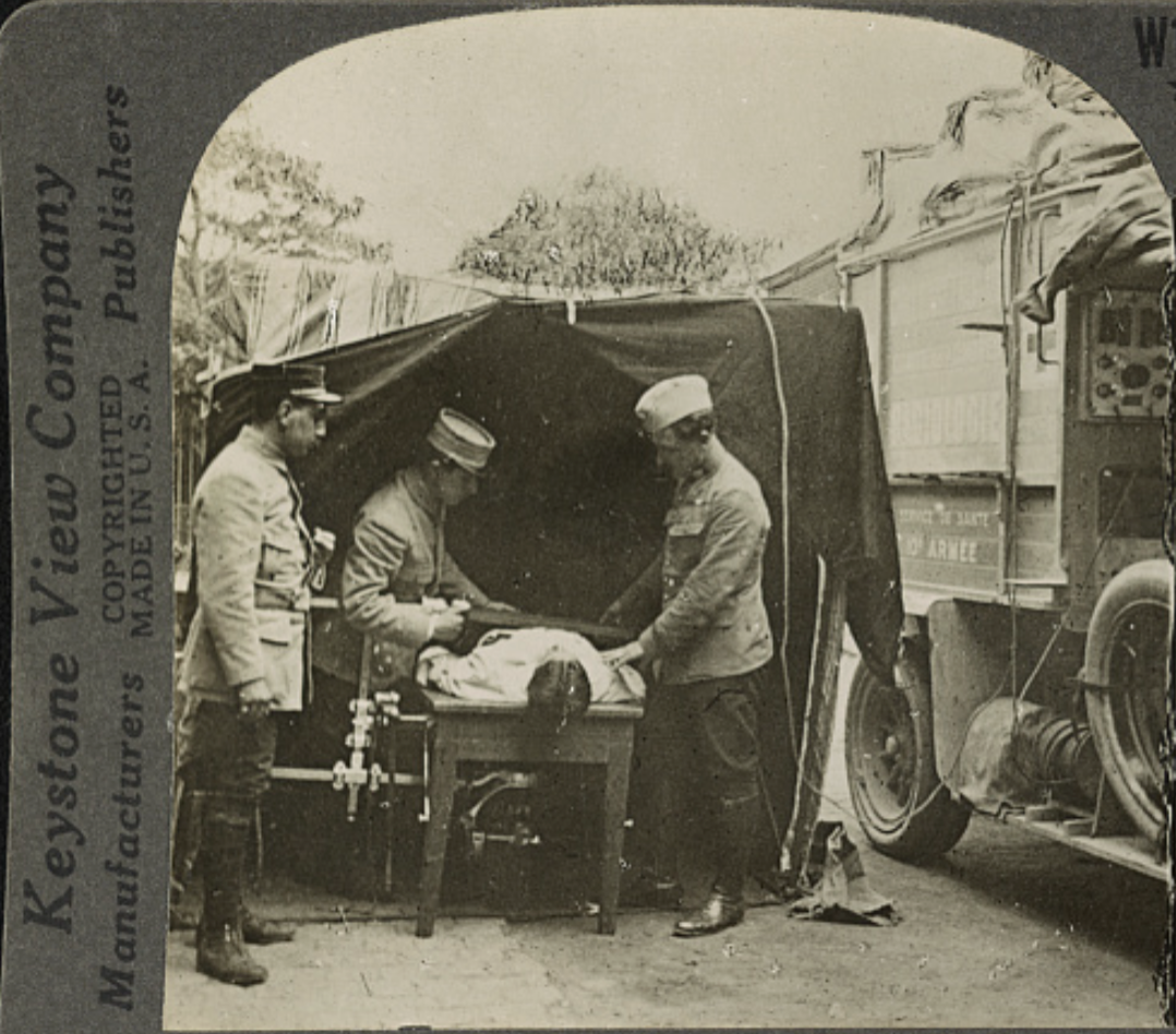 French field hospital locating bullet with X-ray machine